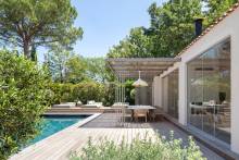 Notre zone d'activité pour ce service Conseils d’installation pour pergola bioclimatique en bois exotique à Saint-Tropez Var : quelles démarches administratives avant l’installation en 2026 ?